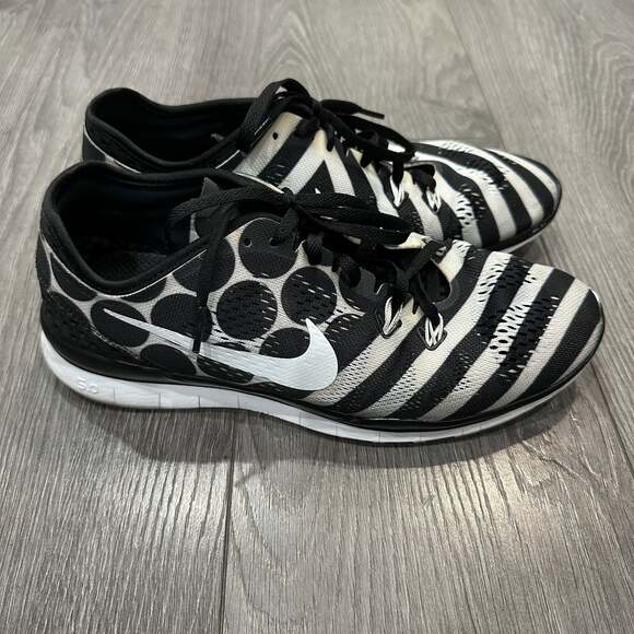 Nike Shoes - Nike Women's Free 5.0 TR Fit 5 PRT Black/White Polka Dot Sneakers Size 10